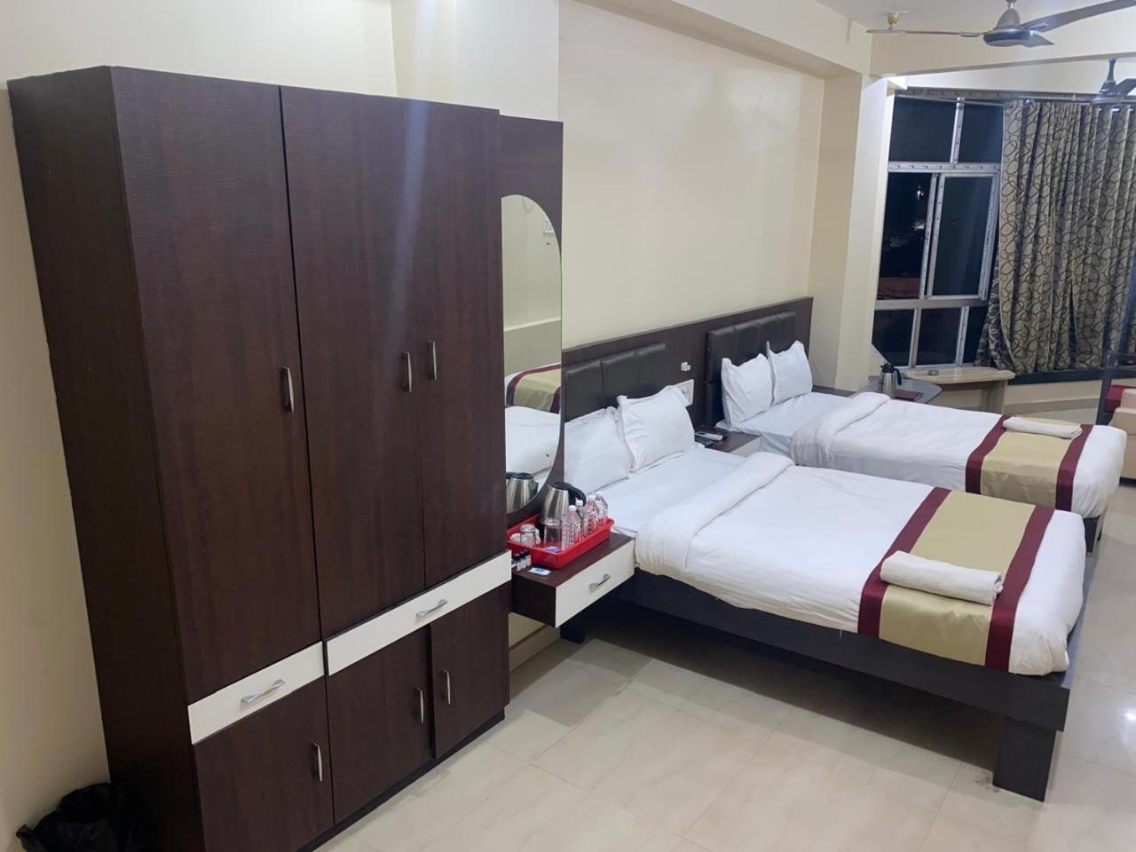 Hotel New Grand Деогарх Экстерьер фото