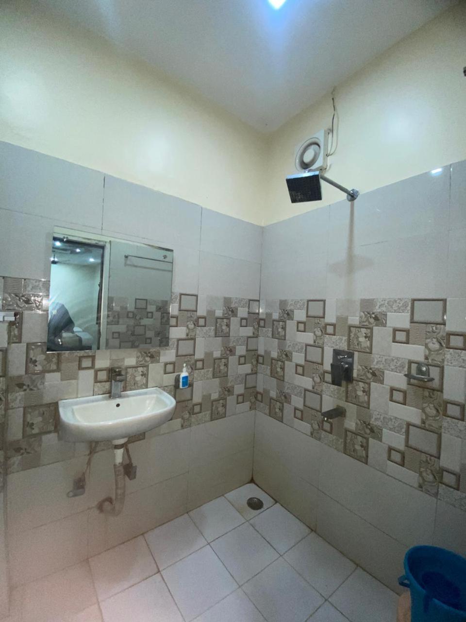 Hotel New Grand Деогарх Экстерьер фото